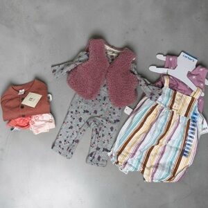 NWT Newborn-3M Baby Girl Bundle BR Baby + Floral Outfit